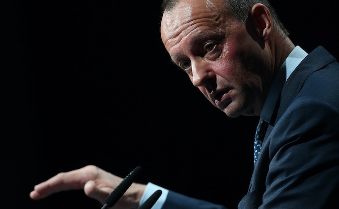 Friedrich Merz hört bei Blackrock auf - Pfefferminzia.de