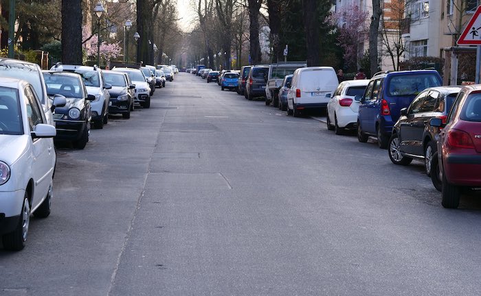 So beeinflusst die Postleitzahl den Kfz-Versicherungsbeitrag