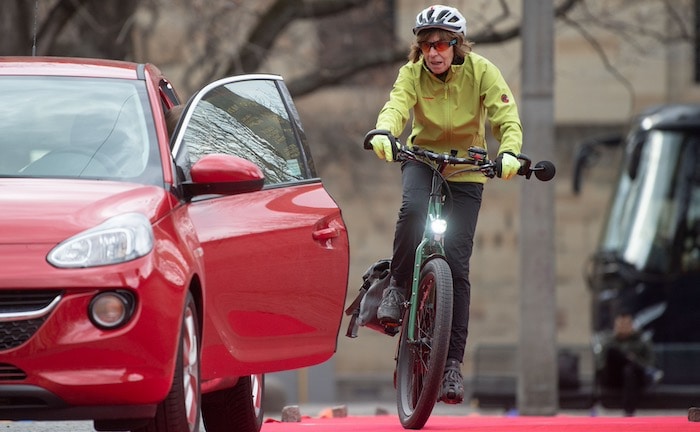 Jüngere Leute bauen häufiger Unfälle mit Pedelecs