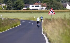 Jede Woche sterben vier Radfahrer auf Landstraßen